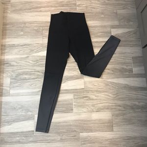 Black ombré Lululemon high waist leggings size 8